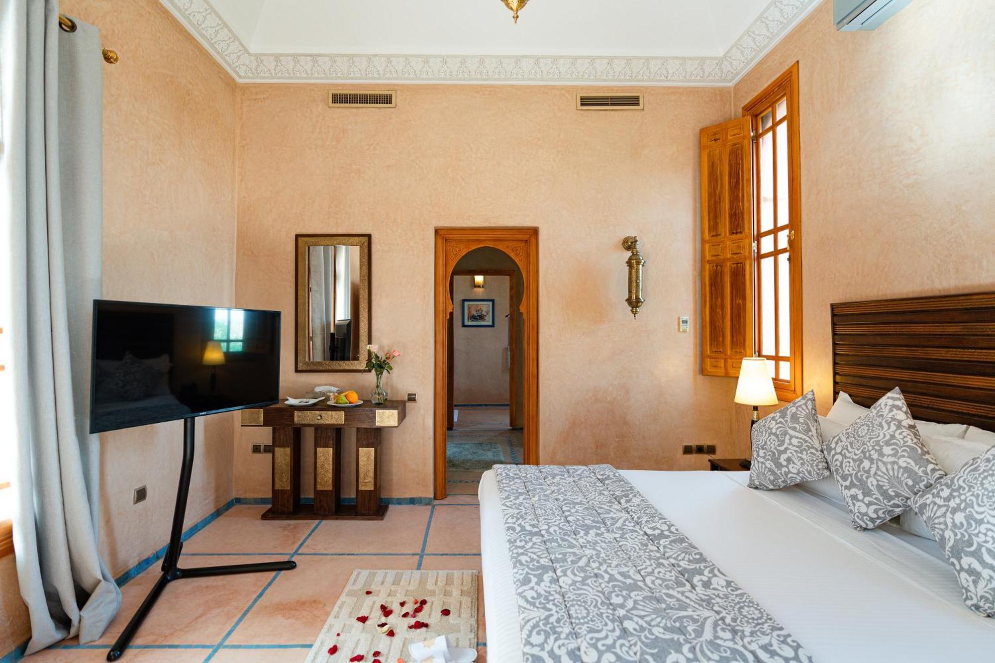 Palais Alcazar Otel Ouled Jelal Dış mekan fotoğraf